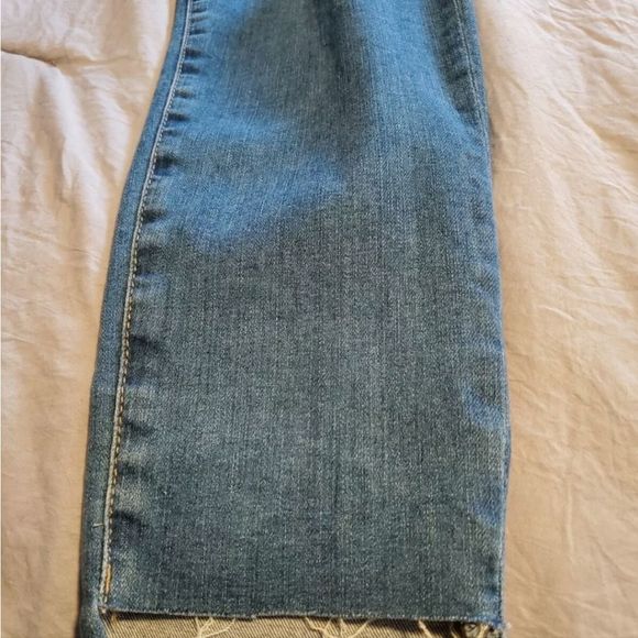 Anthropologie Middi Ankle Distressed Jeans Size 32R - Picture 7 of 7